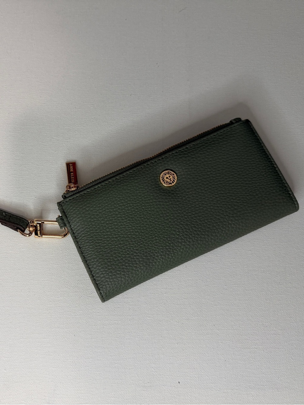 Anne Klein Sage Green Pebbled Wristlet Wallet Zip Around Card Holder NWOT